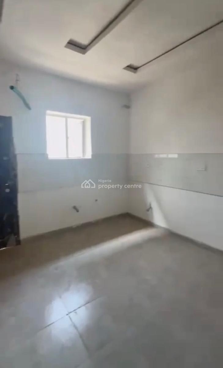 Distress: 4 Bedroom Terrace Duplex + Bq, Wuye, Abuja, Terraced Duplex for Sale