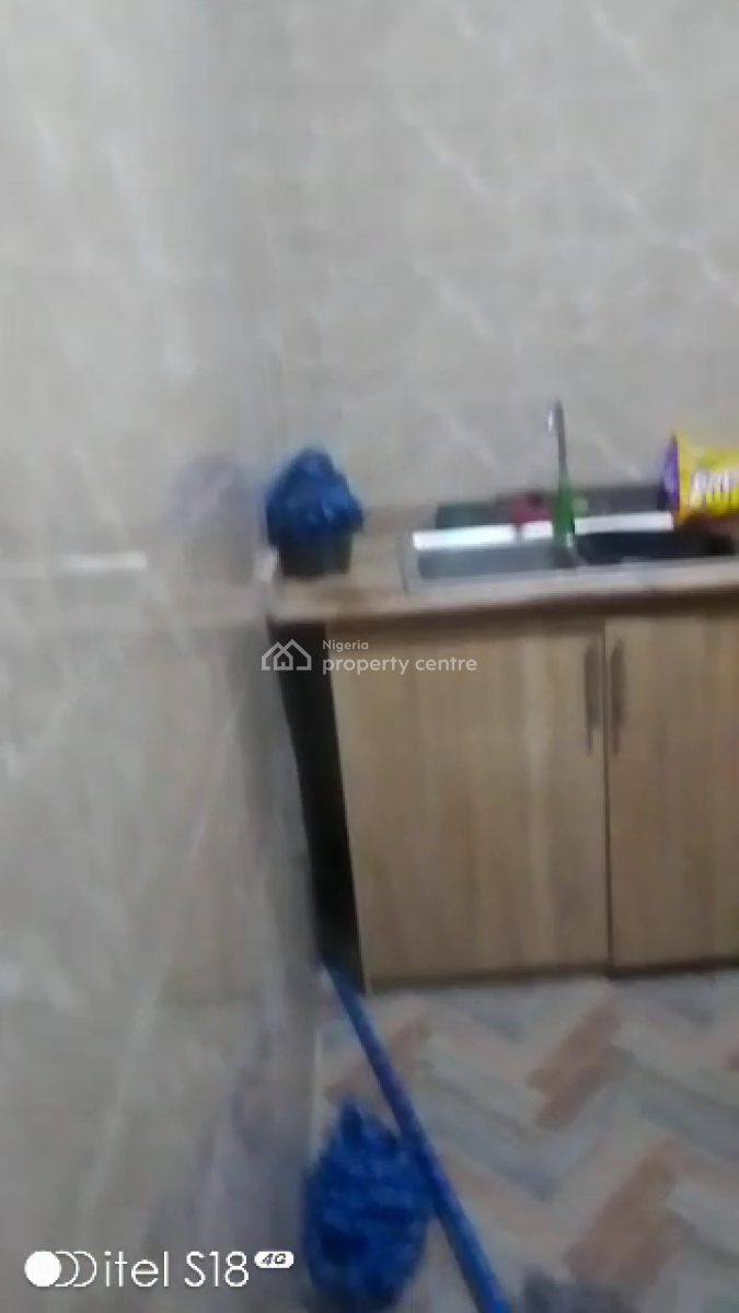 2brm Flat at Victory Estate, Victory Estate Mainland Lagos, Ago Palace, Isolo, Lagos, Flat / Apartment for Rent