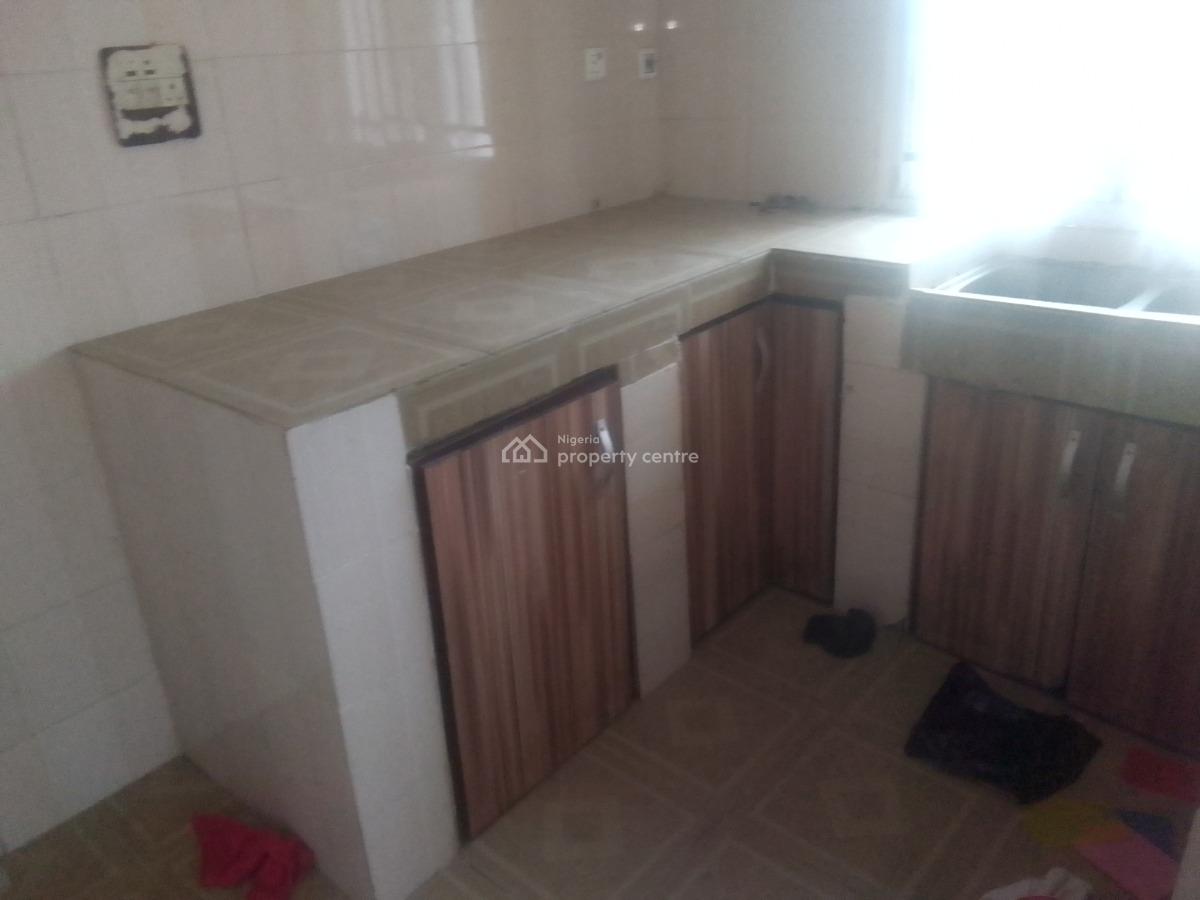 Spacious Luxury 2 Bedroom Flat with Excellent Features, Theranex/ Ogombo Rd, Ogombo, Ajah, Lagos, Flat / Apartment for Rent