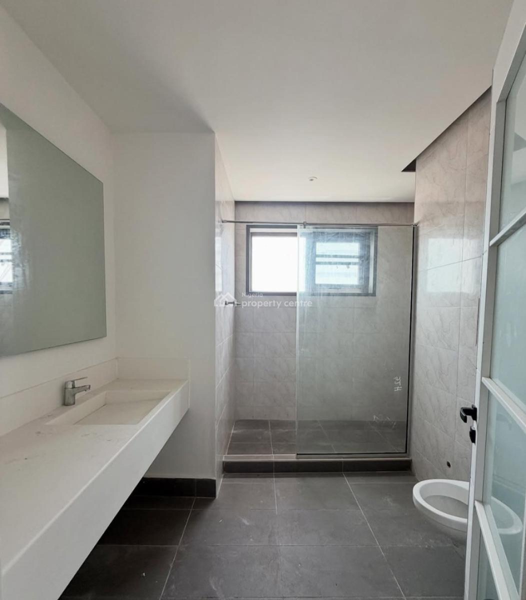 Serviced with 24/7 Power Supply 2 Bedroom En-suite Flat with an Open F, Victoria Island (vi), Lagos, Flat / Apartment for Rent