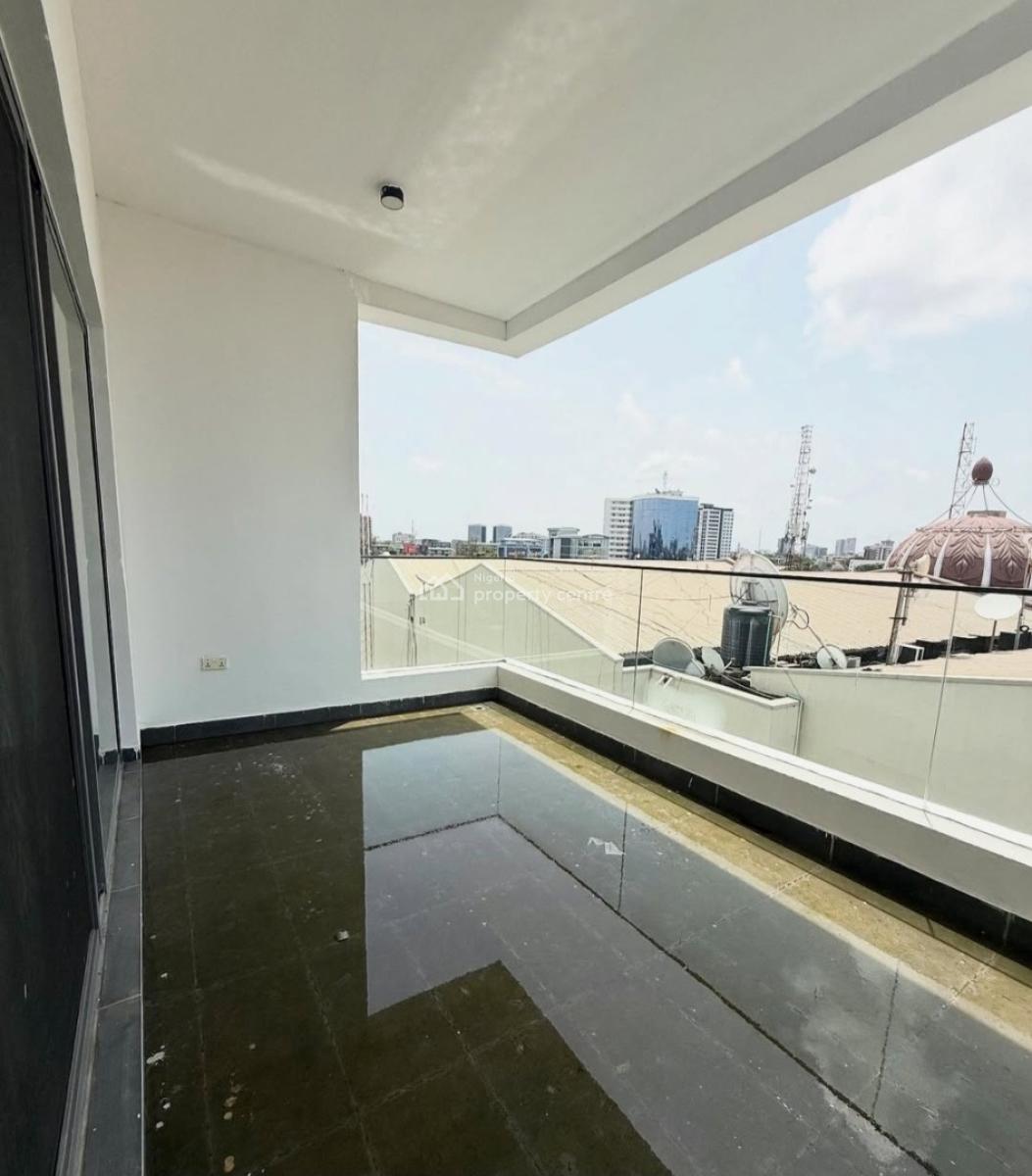 Serviced with 24/7 Power Supply 2 Bedroom En-suite Flat with an Open F, Victoria Island (vi), Lagos, Flat / Apartment for Rent