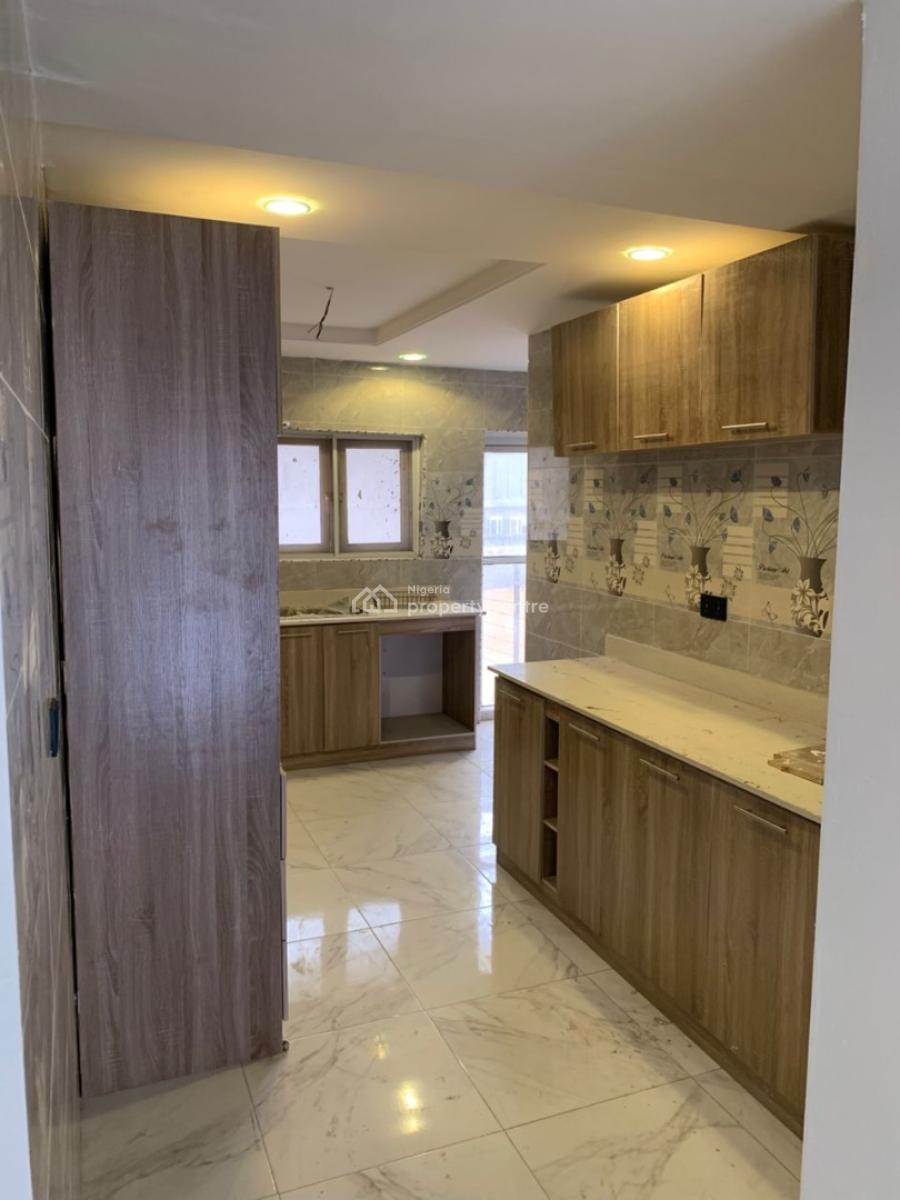Beautiful 3 Bedroom Apartment, Lekki Phase 1, Lekki, Lagos, Flat / Apartment for Rent