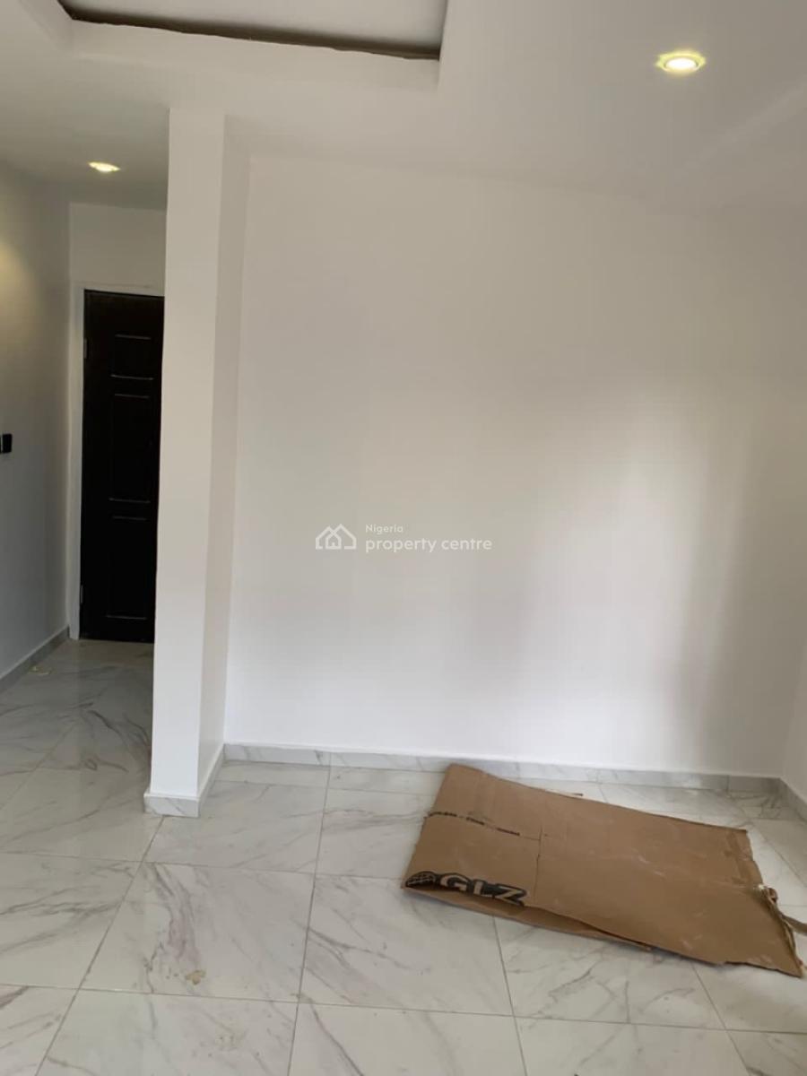 Beautiful 3 Bedroom Apartment, Lekki Phase 1, Lekki, Lagos, Flat / Apartment for Rent