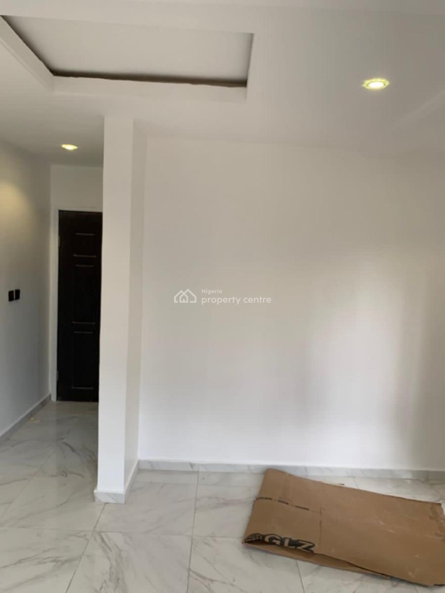 Beautiful 3 Bedroom Apartment, Lekki Phase 1, Lekki, Lagos, Flat / Apartment for Rent