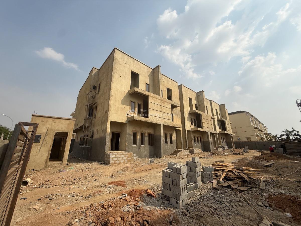 an Amazing Piece of Property in a Premium Neighborhood, Guzape District, Abuja, Terraced Duplex for Sale