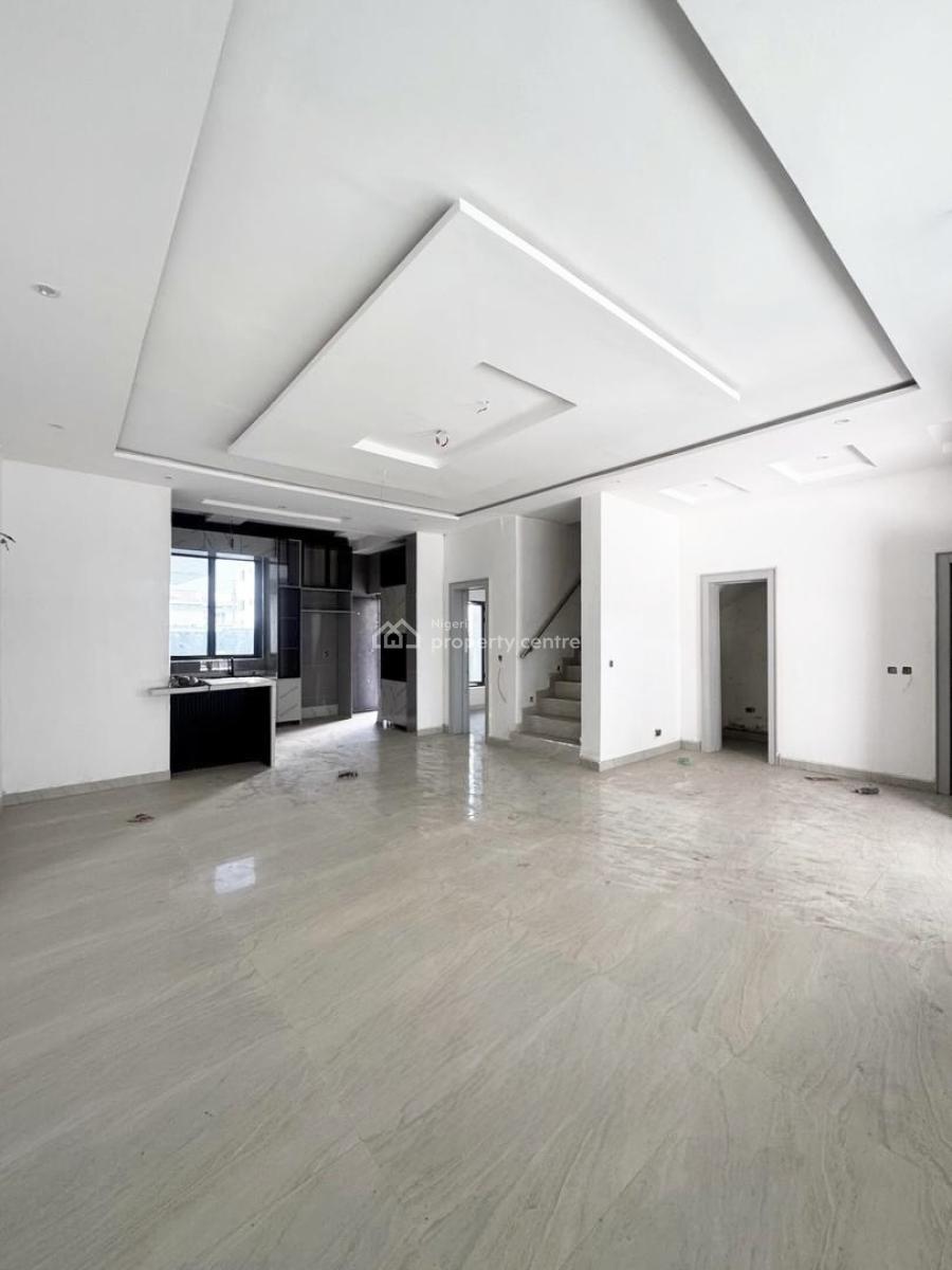 4 Bedrroom Terrace with Gym, Large Pool & Lounge Area, Lekki Right, Lekki Phase 1, Lekki, Lagos, Terraced Duplex for Rent