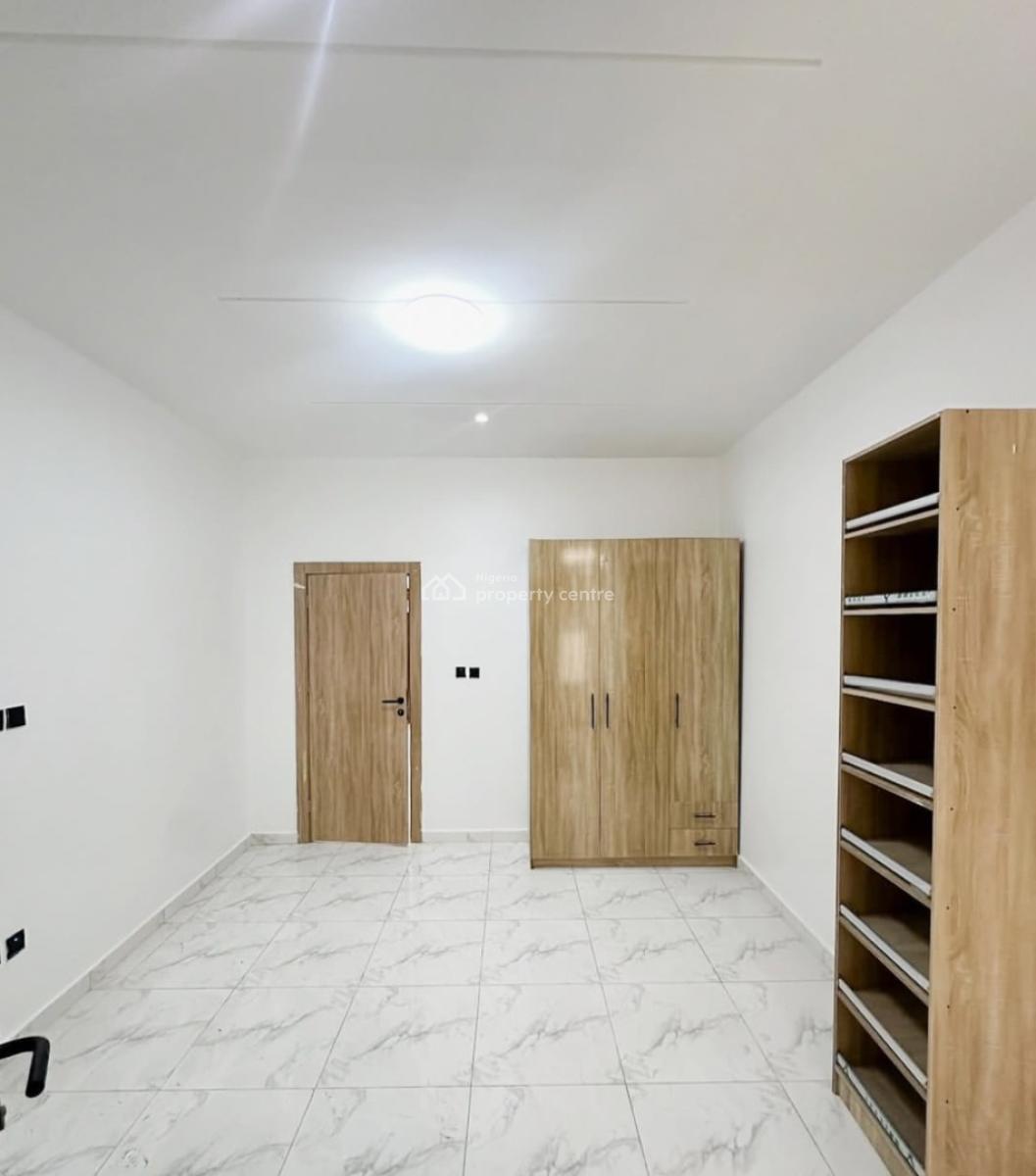 Serviced 2 Bedroom En-suite Flat with a Partly Open Fitted Kitchen, Co, Before Chevron Drive 2nd Toll Gate, Ologolo, Lekki, Lagos, Flat / Apartment for Rent