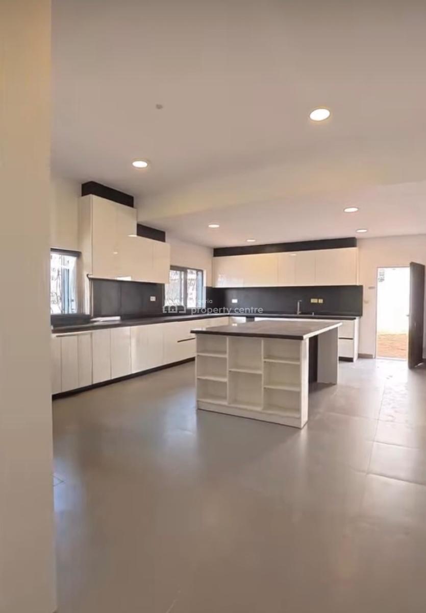 Massive 6 Bedroom Mansion, Asokoro, Asokoro District, Abuja, Detached Duplex for Rent