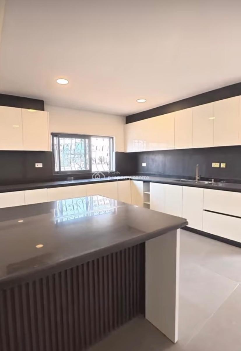 Massive 6 Bedroom Mansion, Asokoro, Asokoro District, Abuja, Detached Duplex for Rent