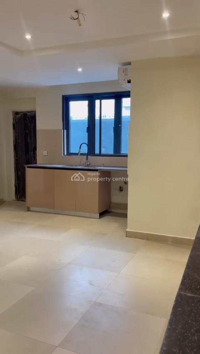 Luxury 3 Bedroom Flat with Bq, Off Admiralty Way, Lekki Phase 1, Lekki, Lagos, Flat / Apartment for Rent