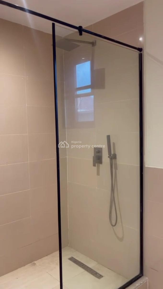 Luxury 3 Bedroom Flat with Bq, Off Admiralty Way, Lekki Phase 1, Lekki, Lagos, Flat / Apartment for Rent