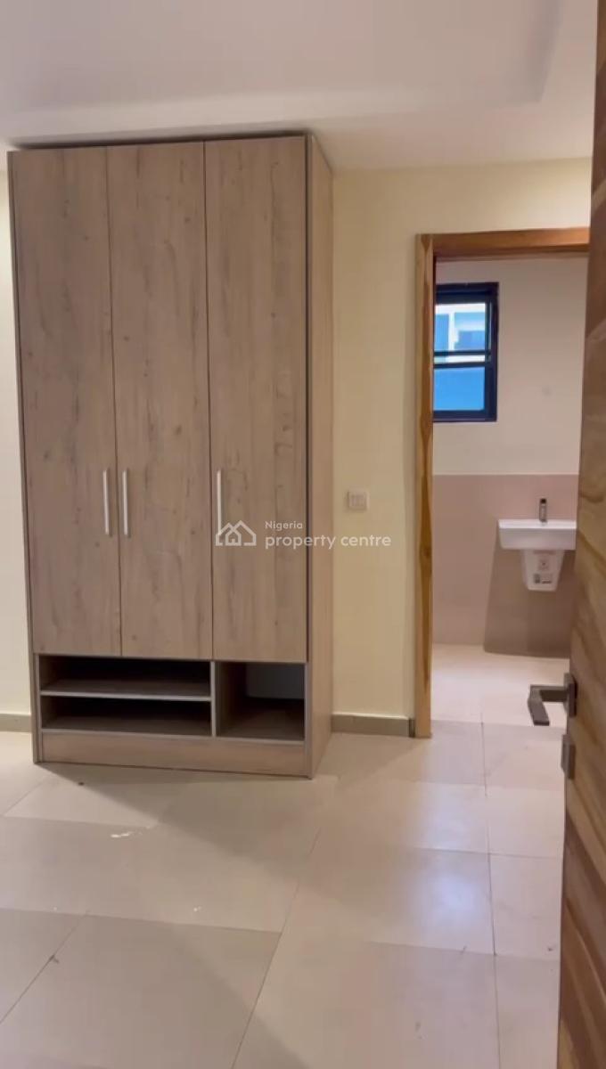 Luxury 3 Bedroom Flat with Bq, Off Admiralty Way, Lekki Phase 1, Lekki, Lagos, Flat / Apartment for Rent