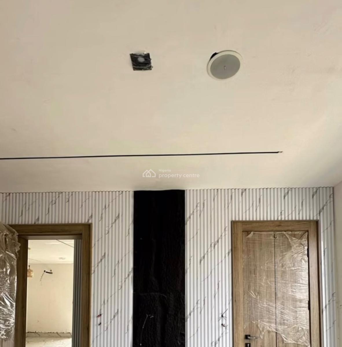 2 Bedroom Apartment, Lekki Phase 1, Lekki, Lagos, Flat / Apartment for Sale