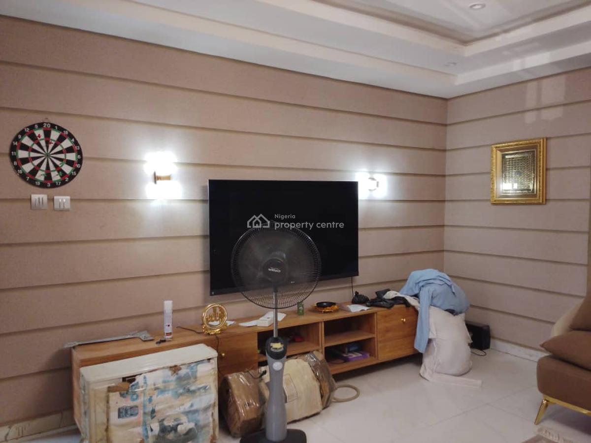 Nice Finished 2 Bedroom Flat on First Floor, Inside Estate at Guzape, Guzape District, Abuja, Flat / Apartment for Rent