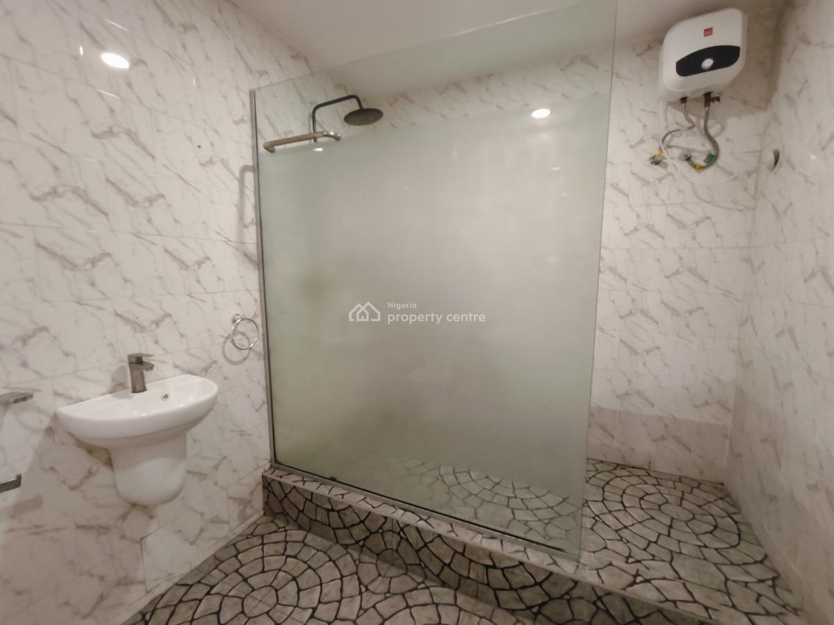 Waterfront 3 Bedroom Apartment, Lekki Phase 1, Lekki Phase 1, Lekki, Lagos, Flat / Apartment for Rent