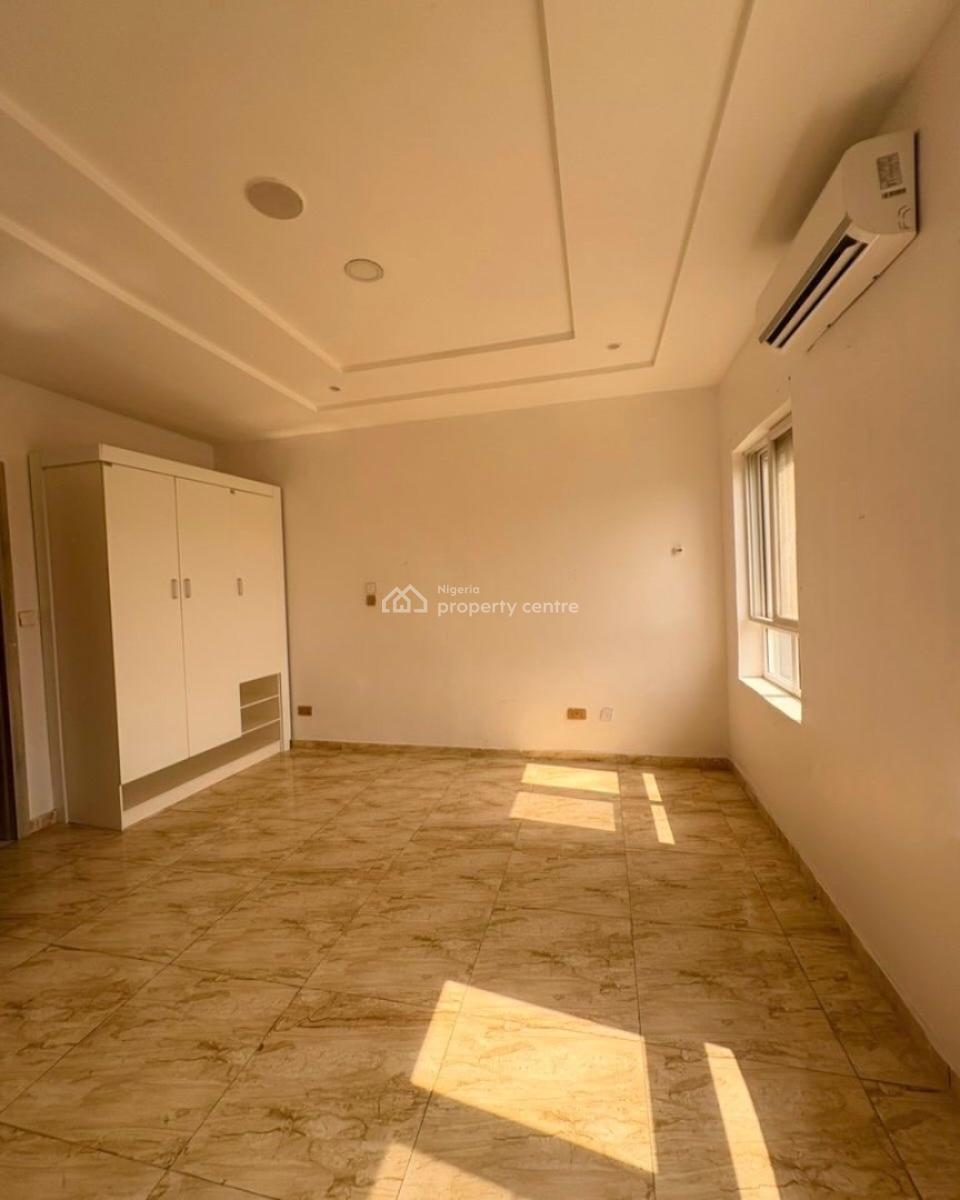4bedroom Semi Detached Duplex with a Bq   Location: Or, Orchid Road, Lekki, Lagos, Semi-detached Duplex for Rent