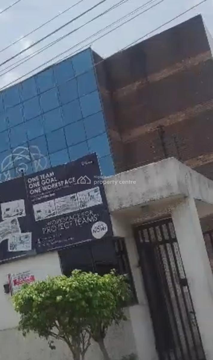 2 Storey Building  Vacant Possession  Note It,s Good for Banking Hall, 39 Lkorodu Road Off Jibowu Bustop Yaba Lagos State ........on Major Ro, Jibowu, Yaba, Lagos, Commercial Property for Rent