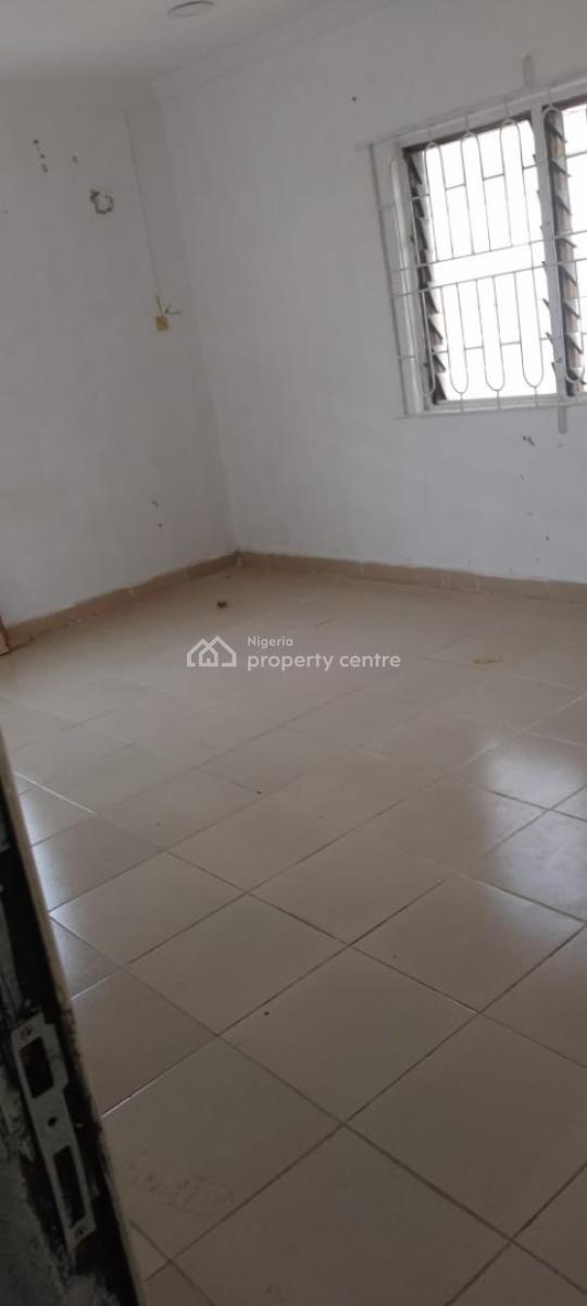 Clean 3beedroom, Off Allen Avenue Junction, Ikeja, Lagos, Flat / Apartment for Rent