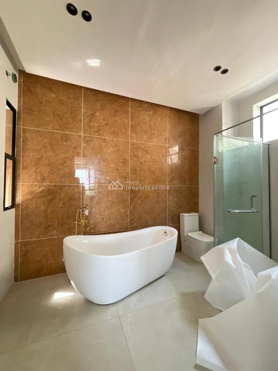 Fully Serviced Luxury 5 Bed Detached Duplex with  Bq*️, Osapa Lekki Lagos, Osapa, Lekki, Lagos, Detached Duplex for Sale