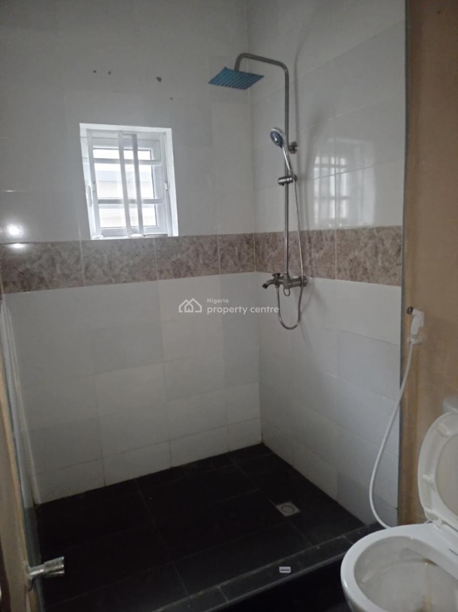 Studio Apartment Self Contain, Maroko Mobil Road, Ilaje, Ajah, Lagos, Self Contain (single Rooms) for Rent
