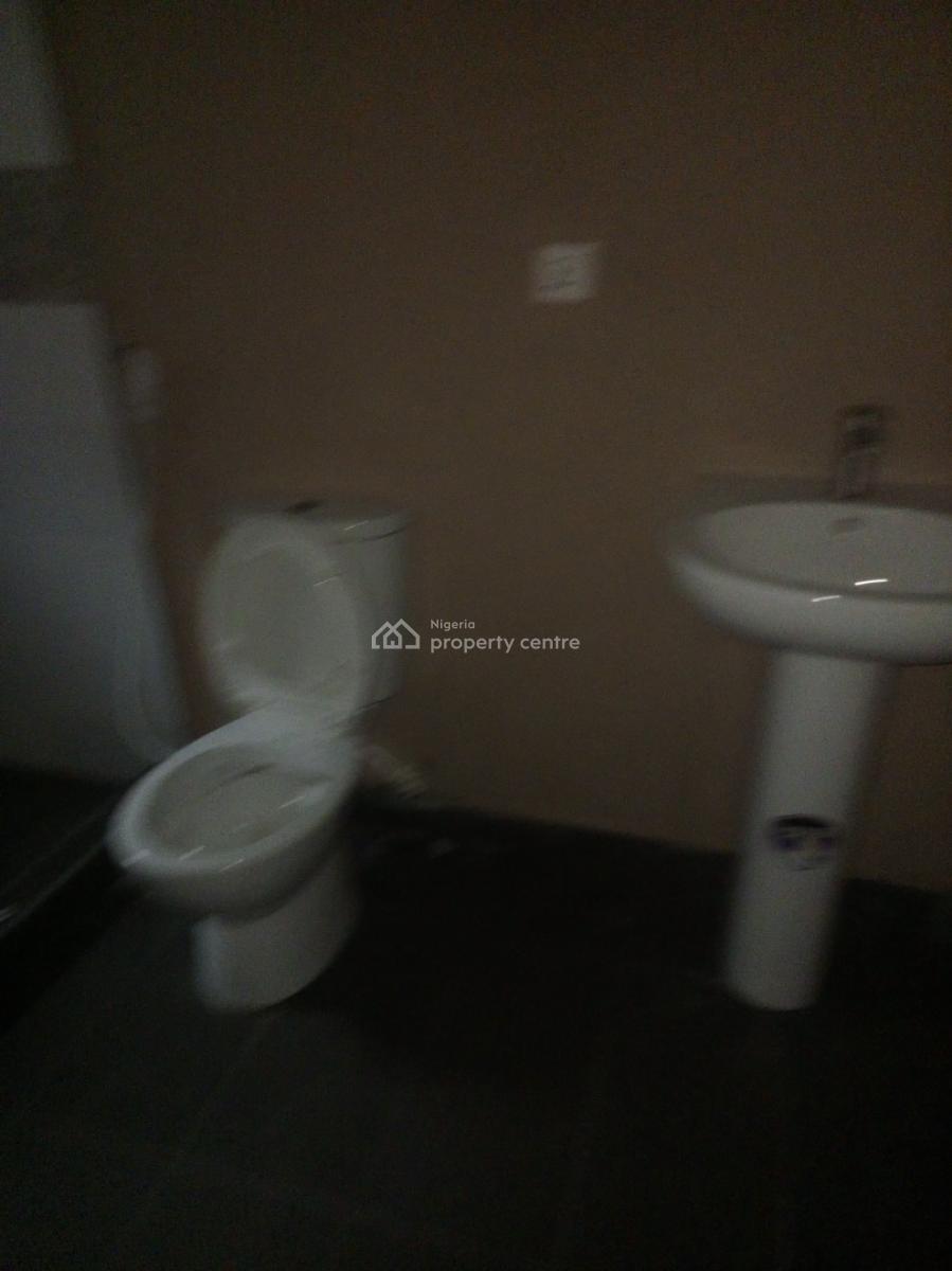 Studio Apartment Self Contain, Maroko Mobil Road, Ilaje, Ajah, Lagos, Self Contain (single Rooms) for Rent