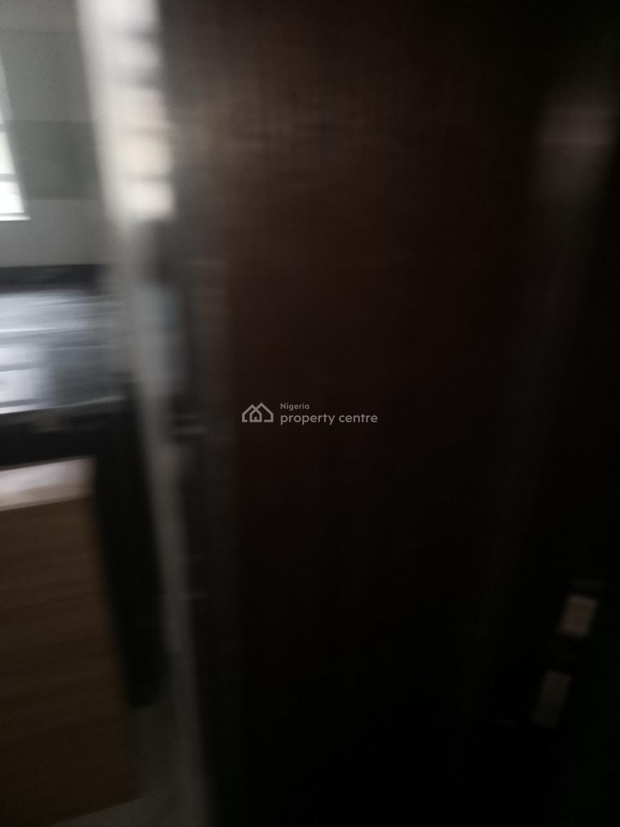 Studio Apartment Self Contain, Maroko Mobil Road, Ilaje, Ajah, Lagos, Self Contain (single Rooms) for Rent