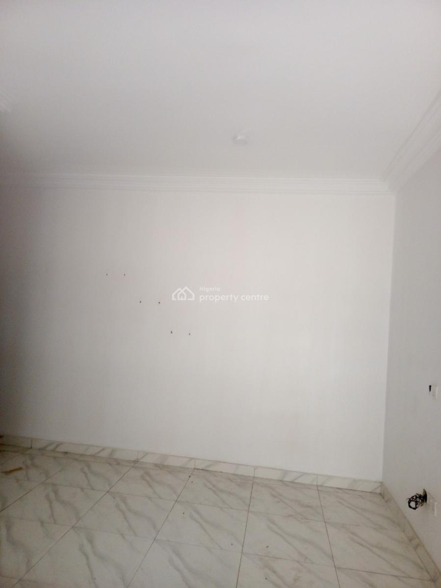 Studio Apartment Self Contain, Maroko Mobil Road, Ilaje, Ajah, Lagos, Self Contain (single Rooms) for Rent