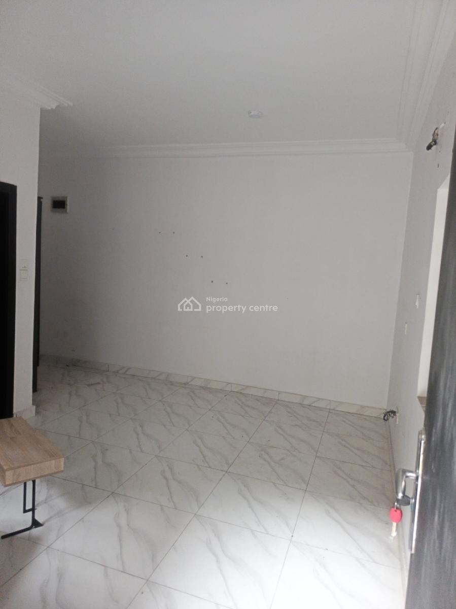 Studio Apartment Self Contain, Maroko Mobil Road, Ilaje, Ajah, Lagos, Self Contain (single Rooms) for Rent