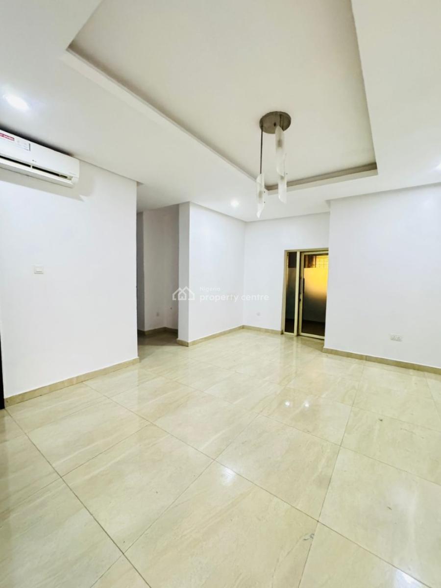 Exquisitely Built 2 Bedroom Apartment, Lekki Phase 1, Lekki, Lagos, Flat / Apartment for Rent