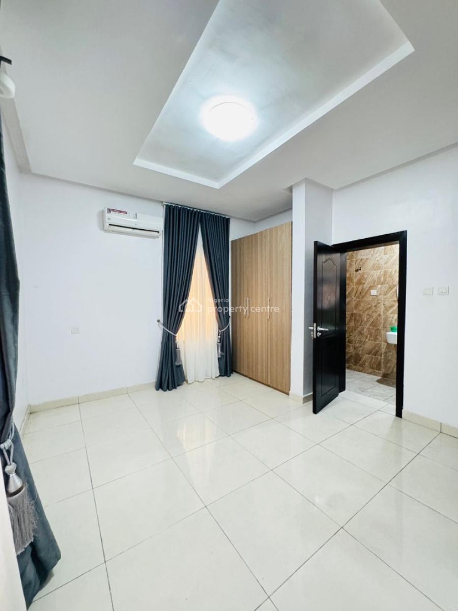 Exquisitely Built 2 Bedroom Apartment, Lekki Phase 1, Lekki, Lagos, Flat / Apartment for Rent