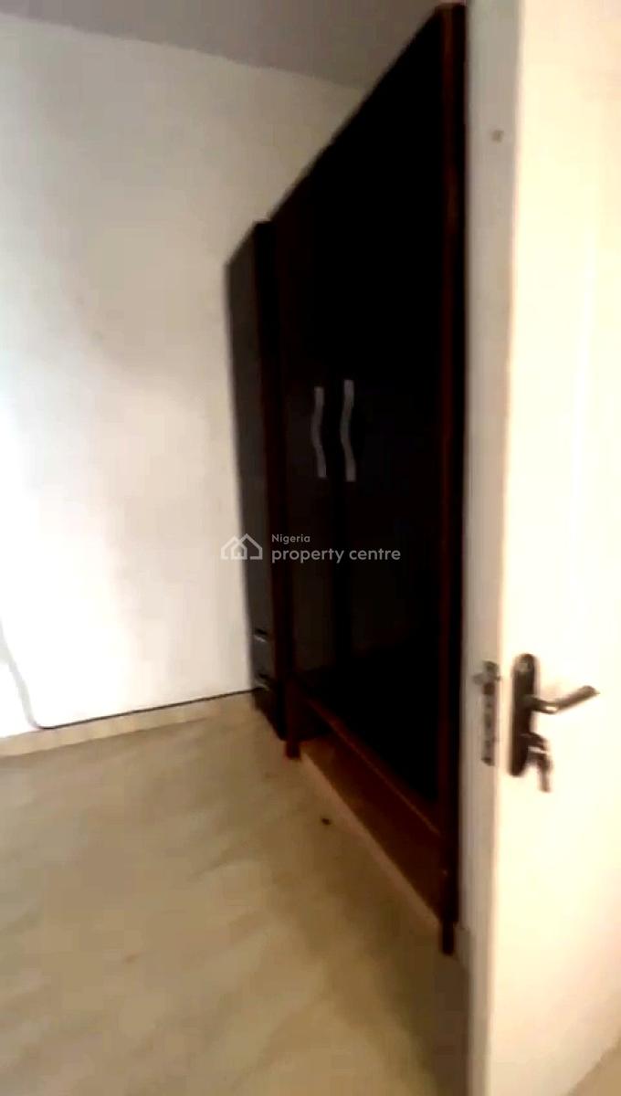 Big Studio Apartment, Ologolo Lekki, Ologolo, Lekki, Lagos, Flat / Apartment for Rent