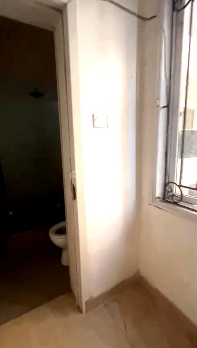 Big Studio Apartment, Ologolo Lekki, Ologolo, Lekki, Lagos, Flat / Apartment for Rent