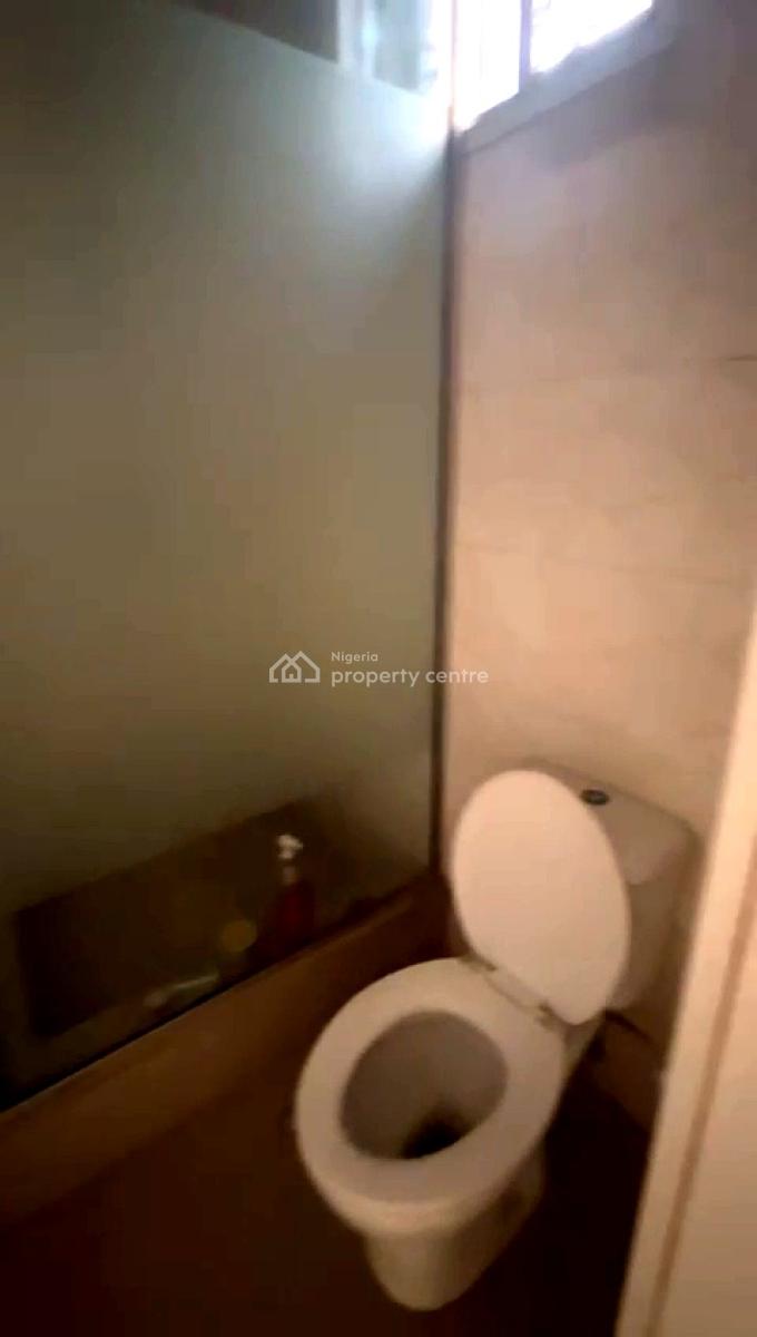 Big Studio Apartment, Ologolo Lekki, Ologolo, Lekki, Lagos, Flat / Apartment for Rent