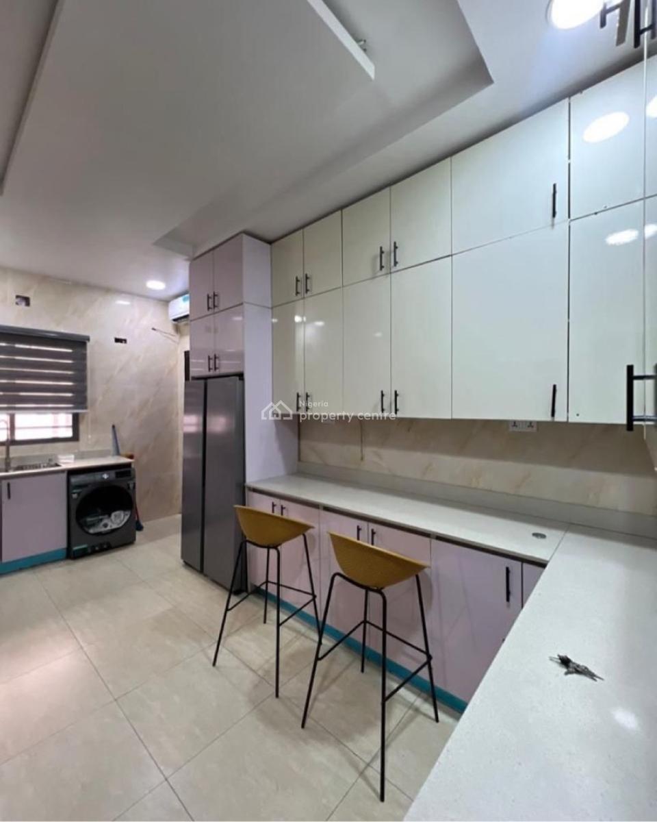 3 Bedroom Apartment, Ologolo, Lekki, Lagos, Flat / Apartment for Sale