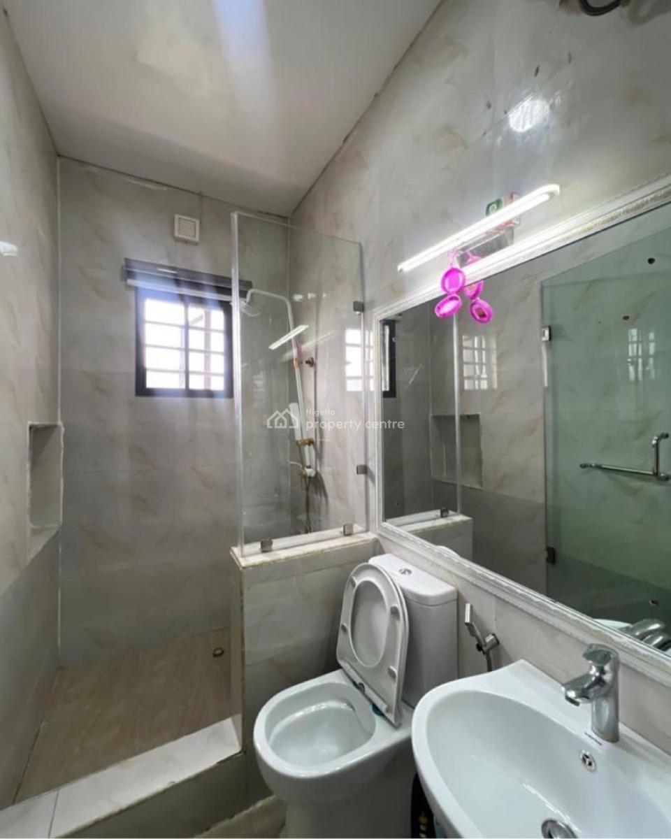 3 Bedroom Apartment, Ologolo, Lekki, Lagos, Flat / Apartment for Sale