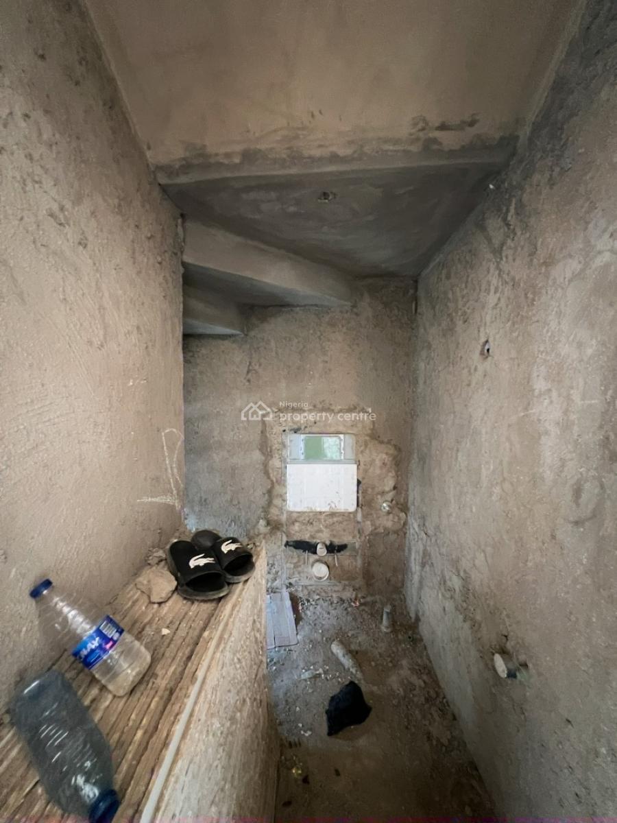 4 Bedrooms Townhouse, Basement Suite, 1 En-suite Bq, Multiple Lounge, Mabushi, Abuja, Terraced Duplex for Sale