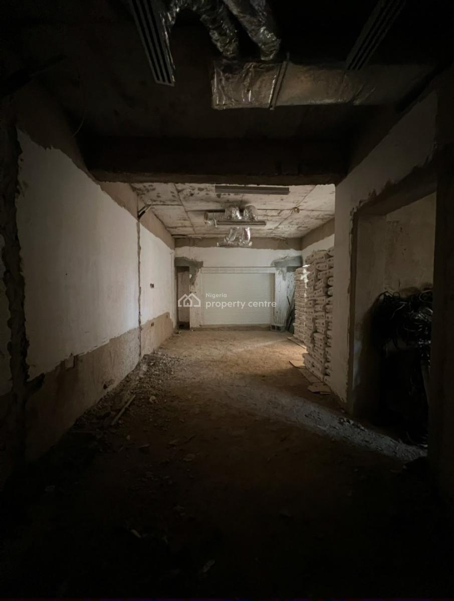 4 Bedrooms Townhouse, Basement Suite, 1 En-suite Bq, Multiple Lounge, Mabushi, Abuja, Terraced Duplex for Sale