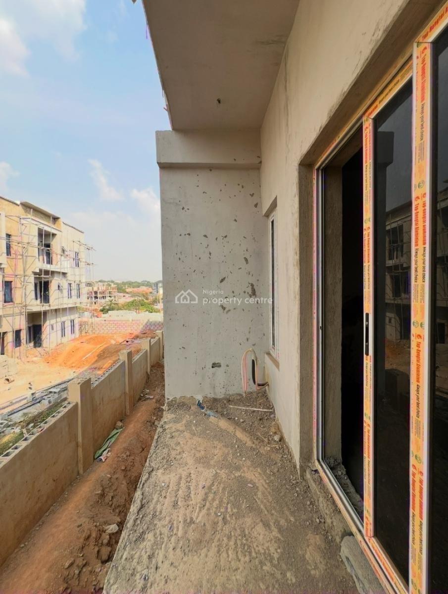 4 Bedrooms Townhouse, Basement Suite, 1 En-suite Bq, Multiple Lounge, Mabushi, Abuja, Terraced Duplex for Sale