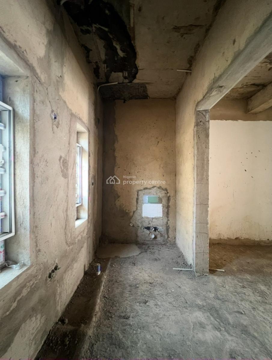 4 Bedrooms Townhouse, Basement Suite, 1 En-suite Bq, Multiple Lounge, Mabushi, Abuja, Terraced Duplex for Sale