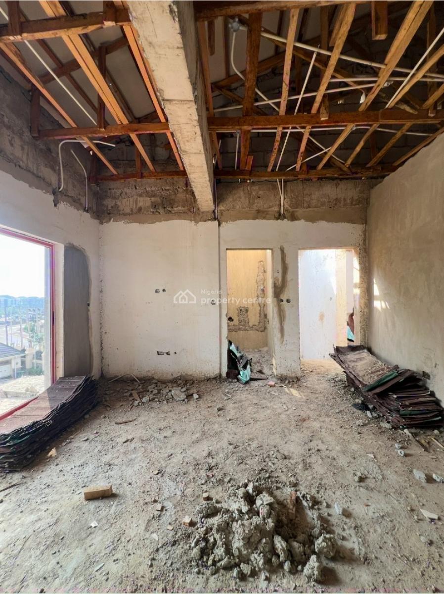 4 Bedrooms Townhouse, Basement Suite, 1 En-suite Bq, Multiple Lounge, Mabushi, Abuja, Terraced Duplex for Sale