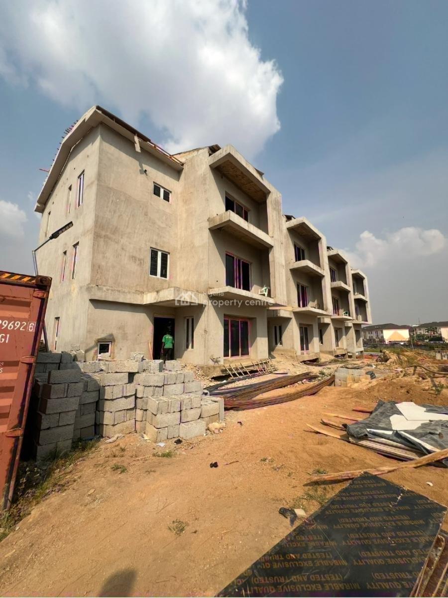 4 Bedrooms Townhouse, Basement Suite, 1 En-suite Bq, Multiple Lounge, Mabushi, Abuja, Terraced Duplex for Sale