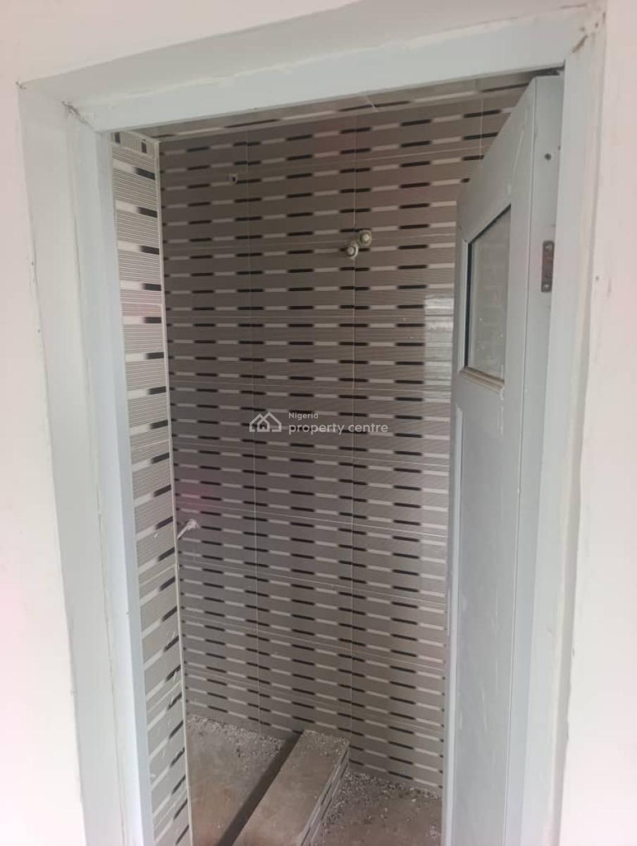 Newly Built 2 Bedrooms Flat Ensuit Upstairs and Down Available at Asso, Association Way Yakoyo Ojodu Berger  #2.8m per Anum, Ojodu Berger, Ojodu, Lagos, Flat / Apartment for Rent