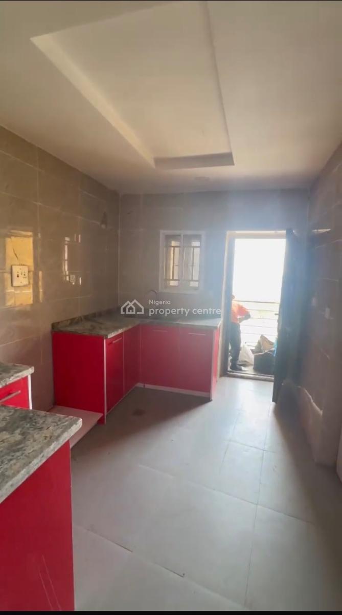 Well Finished Two Bedroom Flat, Fha Enl Estate, Guzape District, Abuja, Flat / Apartment for Rent