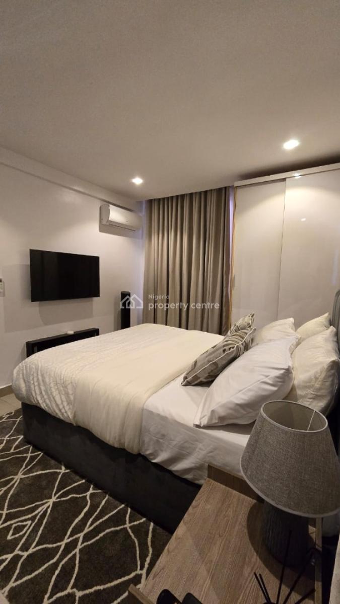 Nicely Furnished 2 Bedroom Apartment, Abule Oja, Yaba, Lagos, Flat / Apartment Short Let