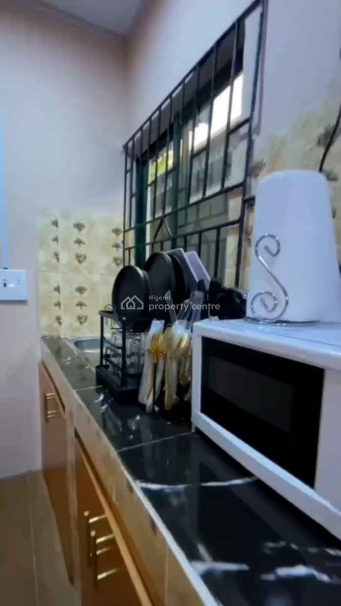 Nicely Furnished 3 Bedroom Apartment, Ipaja, Lagos, Flat / Apartment Short Let