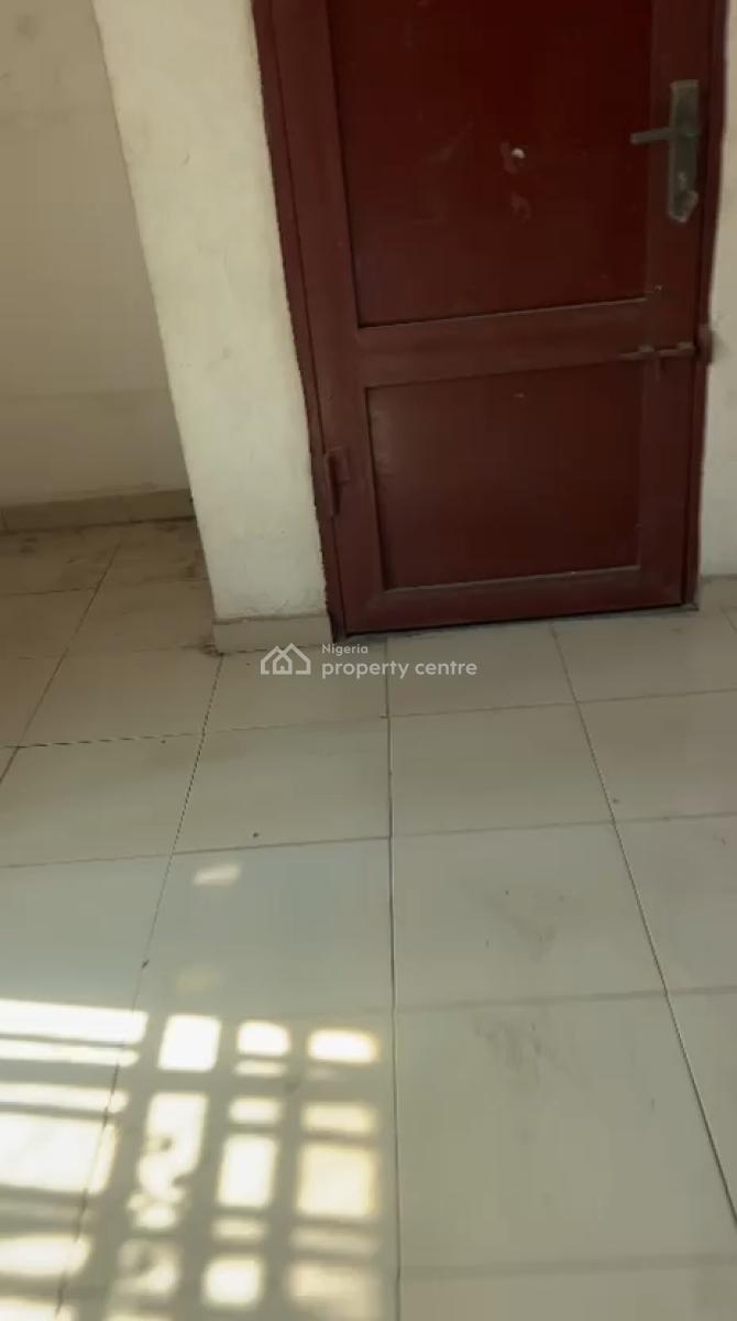 Decent 3 Bedroom Upflat, New Garage, Gbagada, Lagos, Flat / Apartment for Rent