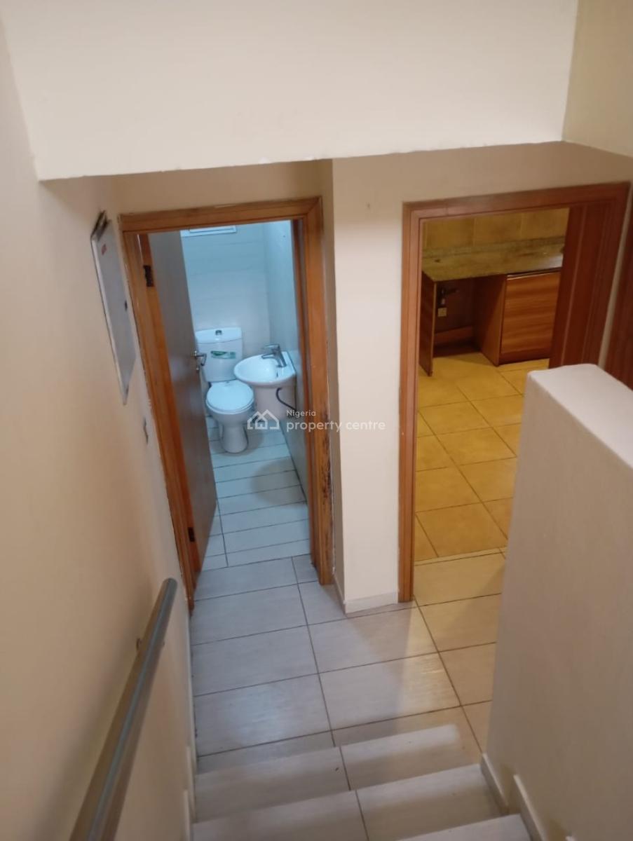 Well Maintained 3 Bedroom Terrace Duplex with Bq, Estate Off Kusenla Road By Chisco Bus Stop, Ikate Elegushi, Lekki, Lagos, Terraced Duplex for Rent