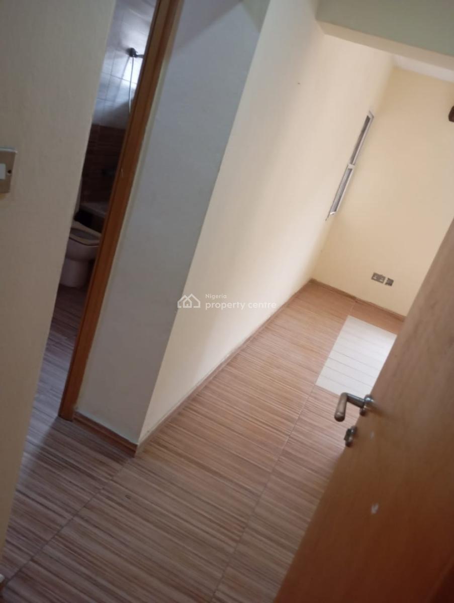 Well Maintained 3 Bedroom Terrace Duplex with Bq, Estate Off Kusenla Road By Chisco Bus Stop, Ikate Elegushi, Lekki, Lagos, Terraced Duplex for Rent
