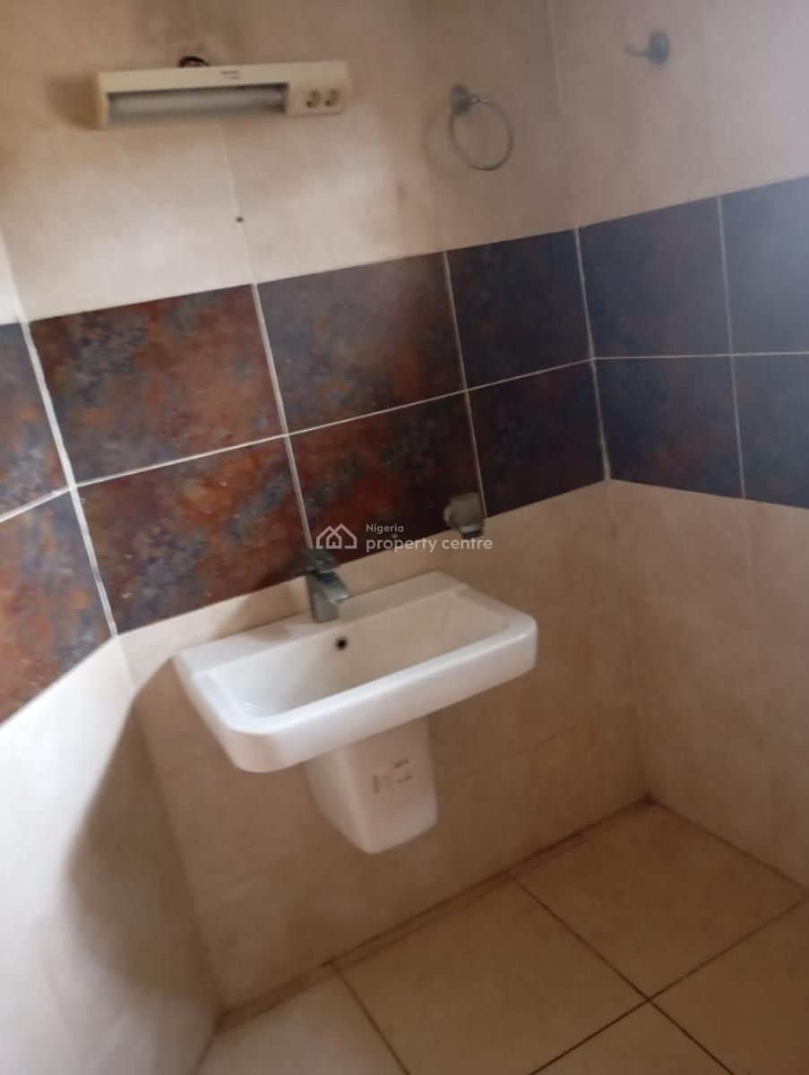 Well Maintained 3 Bedroom Terrace Duplex with Bq, Estate Off Kusenla Road By Chisco Bus Stop, Ikate Elegushi, Lekki, Lagos, Terraced Duplex for Rent