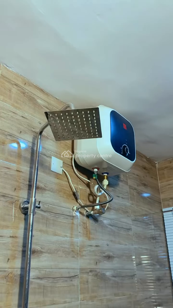 Nicely Furnished 2 Bedroom Apartment, Ipaja, Lagos, Flat / Apartment Short Let